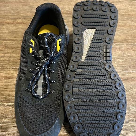 Puma - Picture 4 of 4